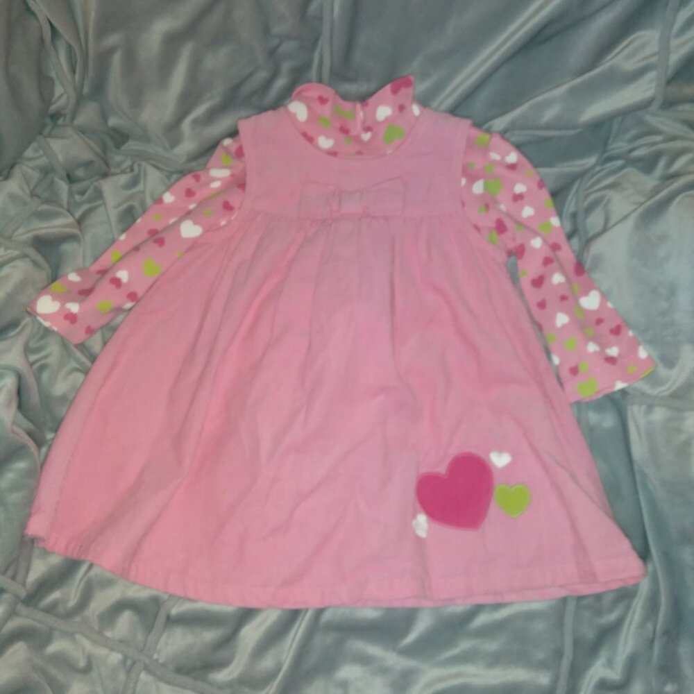 Gymboree valentines 2 piece 6-12 months.             B2